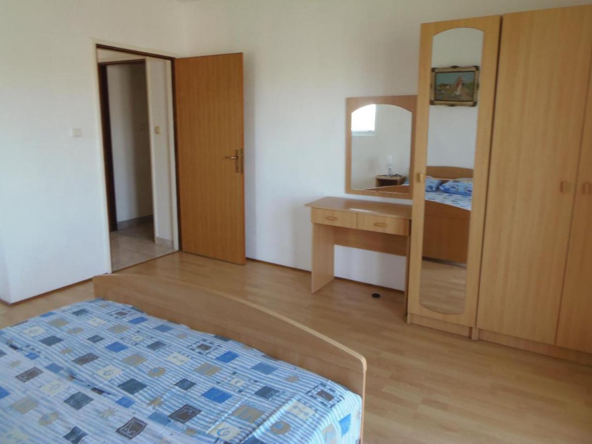 Apartments Zoran Povljana Exterior foto